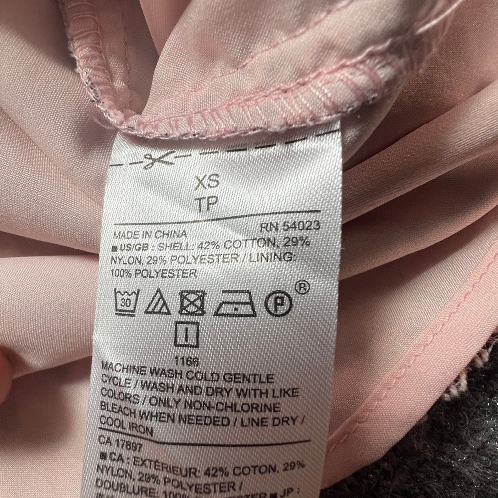 Banana Republic Pink Grey Floral Lace Camisole Top XS V-Neck Lined Camis - Picture 5 of 9